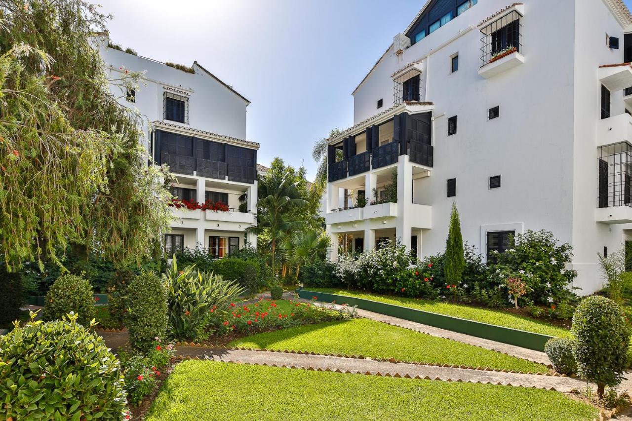Jardines Las Golondrinas Apartments Elviria 마르베야 외부 사진
